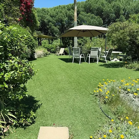 Domaine Du Mas De Peyres Apartman